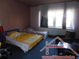 vand-casa-4-camere-dp-singur-in-curte-zona-calea-dumbravii-2