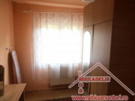 inchiriez-apartament-2-camere-vasile-aaron-2