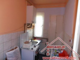 inchiriez-apartament-2-camere-vasile-aaron-4