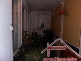 vand-apartament-2-camere-zona-mihai-viteazu-4