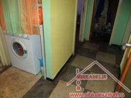 vand-apartament-3-camere-zona-rahova-5
