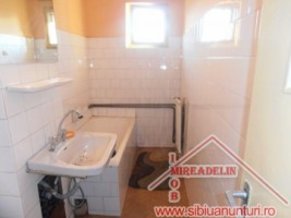 vand-apartament-3-camere-zona-parcul-tineretului-2
