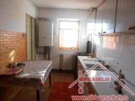 vand-apartament-3-camere-zona-parcul-tineretului-3