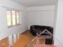 inchiriez-mansarda-3-camere-broscarie-1