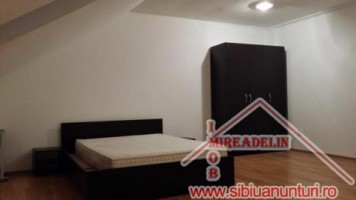 inchiriez-mansarda-3-camere-broscarie-4