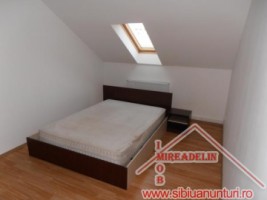 inchiriez-mansarda-3-camere-broscarie-5