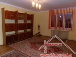 inchiriez-casa-3-camere-zona-parc-sub-arini-5