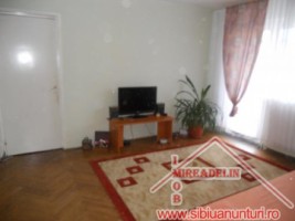 vand-apartament-3-camere-str-rahova-1