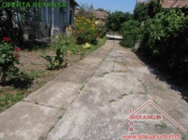 vand-casa-3-camere-zona-centrala