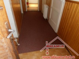 vand-casa-3-camere-zona-centrala-6