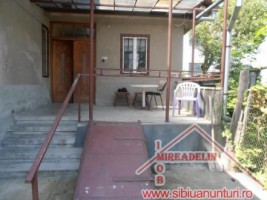 vand-casa-3-camere-zona-centrala-8