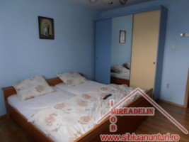 inchiriez-casa-6-camere-pm-zona-hotel-libra-1