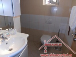 inchiriez-casa-6-camere-pm-zona-hotel-libra-5