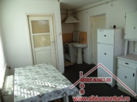 inchiriez-garsoniera-la-casa-strand-ii-1