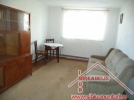 inchiriez-garsoniera-la-casa-strand-ii-3