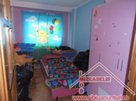 inchiriez-apartament-3-camere-zona-hipodrom-iv-3