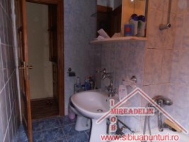 inchiriez-apartament-3-camere-zona-hipodrom-iv-4