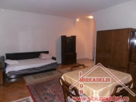 vand-apartament-2-camere-la-casa-ultracentral-1