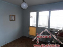 vand-apartament-2-camere-zona-cedonia-1