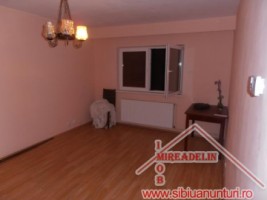vand-apartament-2-camere-vasile-aaron-1