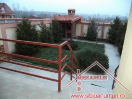 inchiriez-vila-7-camere-spem-valea-aurie-3