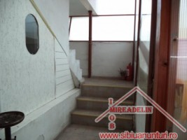 inchiriez-garsoniera-la-casa-ultracentral-6