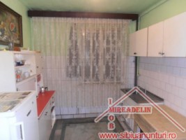 vand-apartament-2-camere-broscarie-3