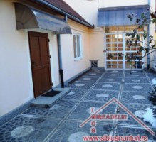 inchiriez-casa-6-camere-zona-luptei-1