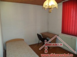 inchiriez-casa-6-camere-zona-luptei-3