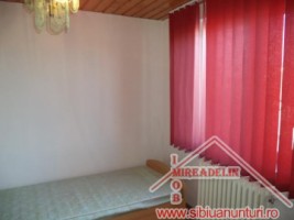 inchiriez-casa-6-camere-zona-luptei-4