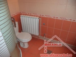 inchiriez-casa-6-camere-zona-luptei-8
