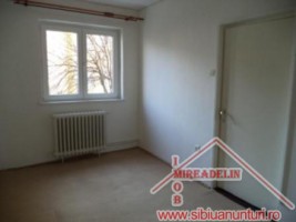 inchiriez-apartament-2-camere-str-plugarilor-1