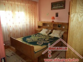 vand-apartament-3-camere-valea-aurie-4