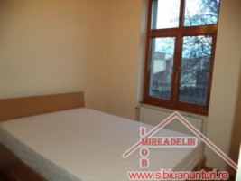 inchiriez-apartament-3-camere-zona-parcul-sub-arini-2