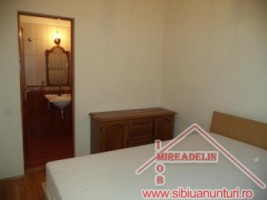 inchiriez-apartament-3-camere-zona-parcul-sub-arini-3