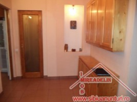 inchiriez-apartament-3-camere-zona-parcul-sub-arini-7