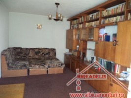 inchiriez-apartament-2-camere-vasile-aaron-1