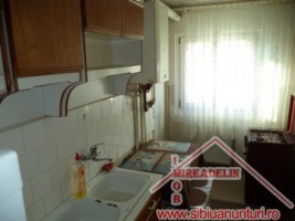 inchiriez-apartament-2-camere-vasile-aaron-3