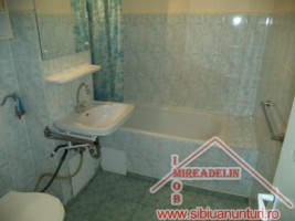 inchiriez-apartament-3-camere-strand-4