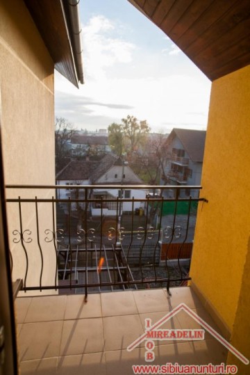 inchiriez-apartament-2-camere-lux-zona-hotel-libra-5