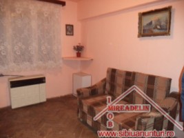 inchiriez-garsoniera-zona-compa-1