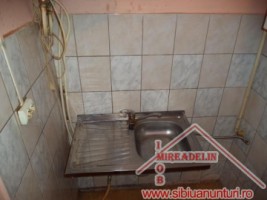 inchiriez-garsoniera-zona-compa-3