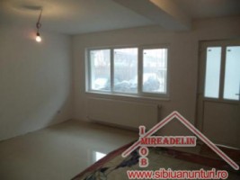 vand-casa-4-camere-zona-rezidentiala-sura-mare-9