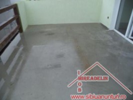 vand-casa-4-camere-zona-rezidentiala-sura-mare-2