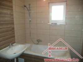 vand-casa-4-camere-zona-rezidentiala-sura-mare-6
