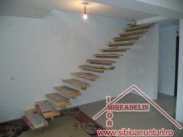 vand-casa-4-camere-zona-rezidentiala-sura-mare-8