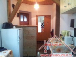 inchiriez-apartament-la-casa-3-camere-central-2