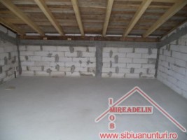 vand-casa-4-camere-zona-rezidentiala-sura-mare-5