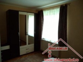 inchiriez-apartament-2-camere-zona-centrala-2