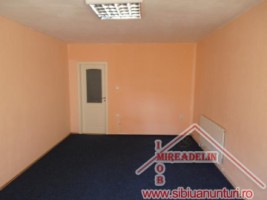 inchiriez-spatiu-birouri-20-mp-zona-milea-1
